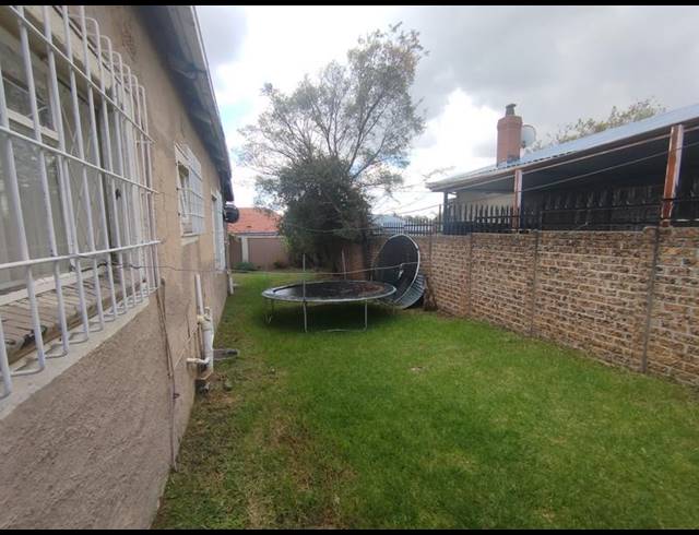 4 BEDROOM HOUSE FOR SALE IN THE HILL